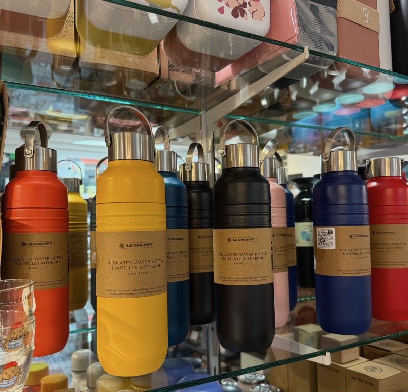 Découvrez nos bouteilles isothermes Le Creuset.