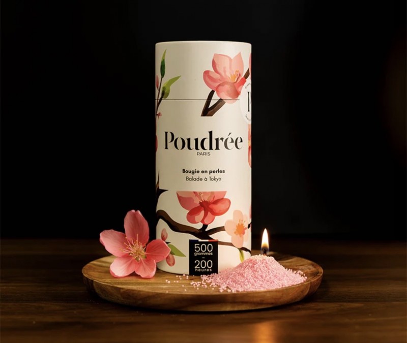 Poudrée Paris : Découvrez les bougies en perles de cire rechargeables, personnalisables et fabriquées en France